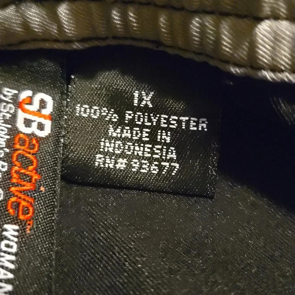 SB Active Woman by St. John's Bay Lt Blue Crops with White Stripes Women Size 1X - Picture 11 of 13